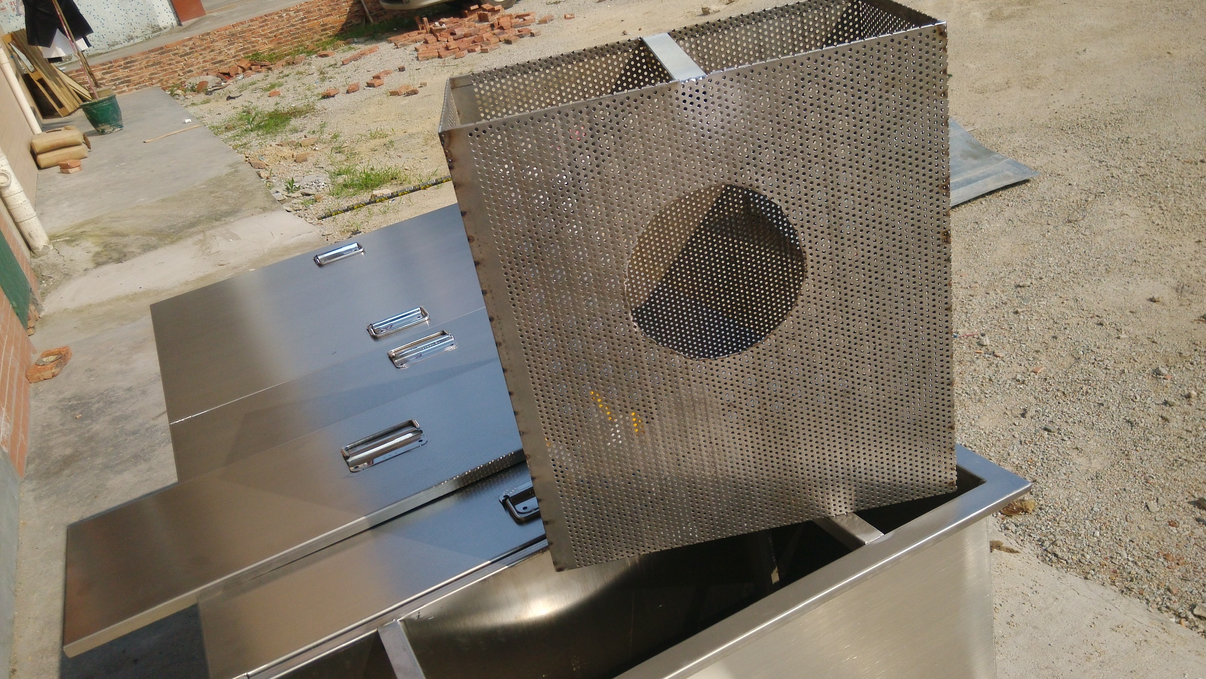 合乐hl8环保不锈钢油水分离器